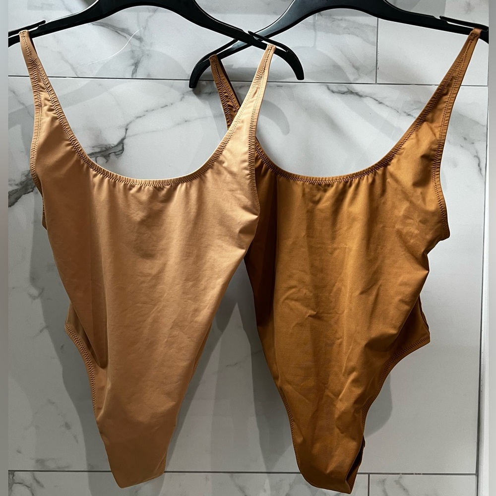 SKIMS SCOOP NECK ONE PIECE SWIM SUITS: SIZE-MEDIUM COLOR-OCHRE & ALMOND